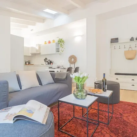 Palazzo Tatti By Rent Appartement