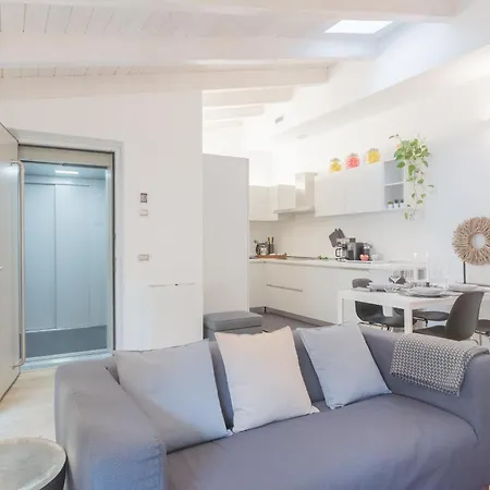 Appartamento Palazzo Tatti By Rent